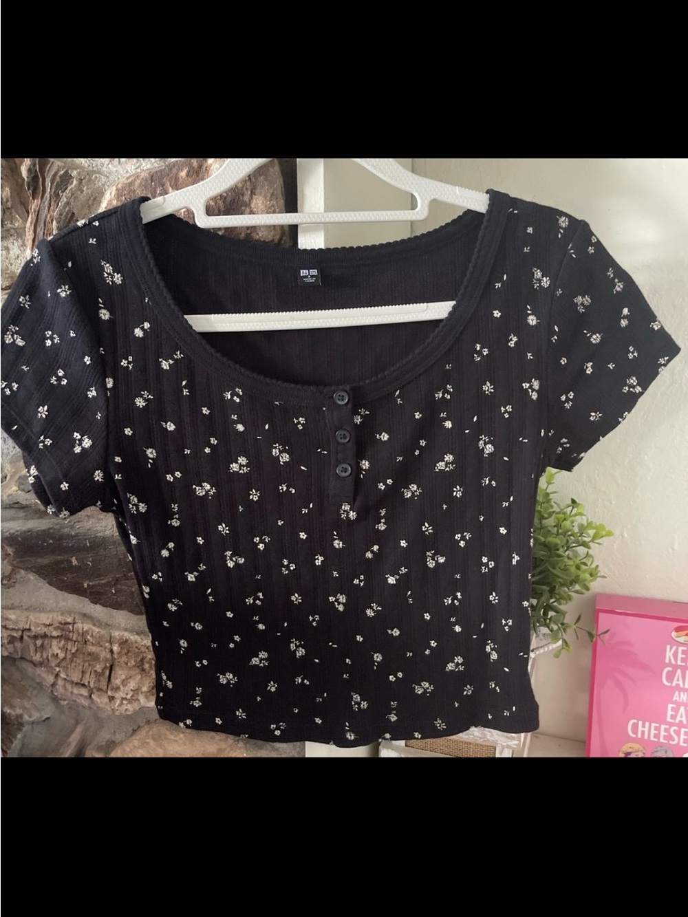 Uniqlo Black Floral Ribbed Henley Crop Top